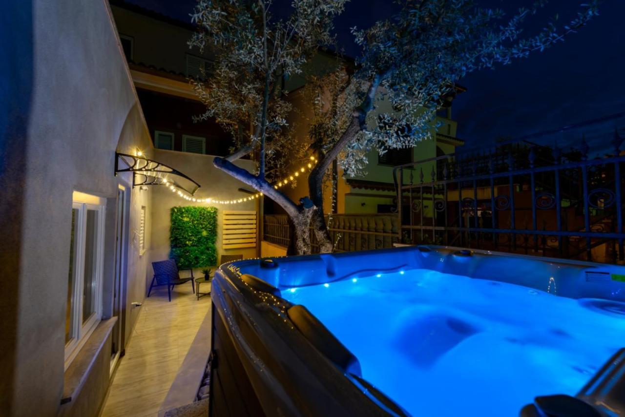 Studio Apartment Mare With Private Garden And Jacuzzi Vinkuran Esterno foto